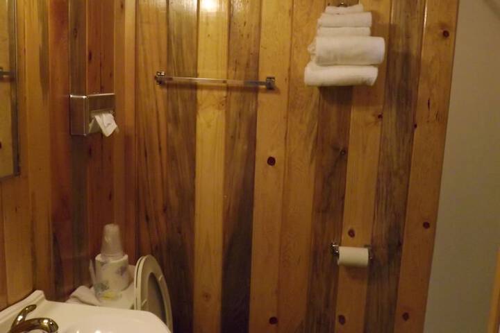 Room 42 of 50