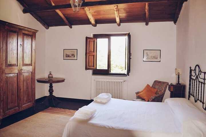 Room 9 of 41