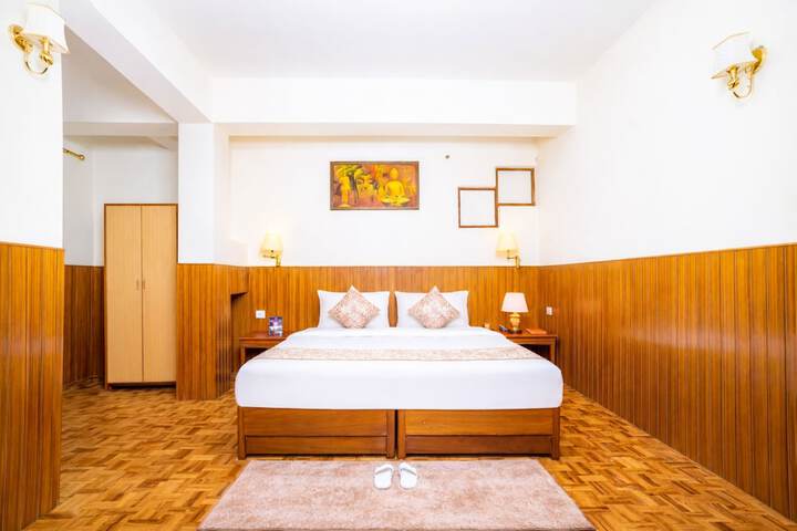 Room 12 of 47