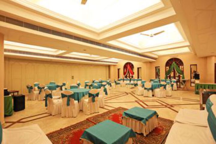 Ballroom/Hall 3 of 26