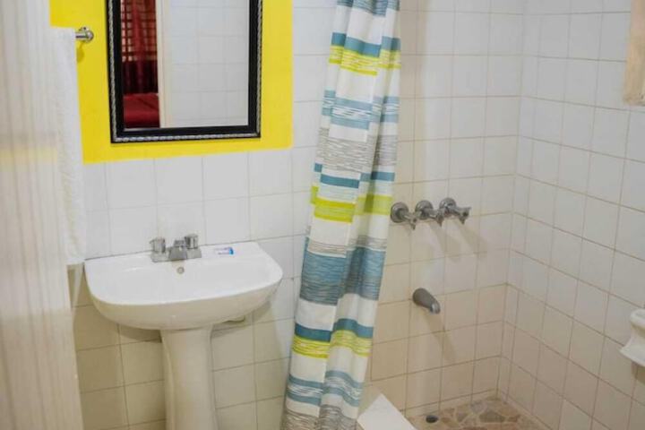 Room 16 of 31
