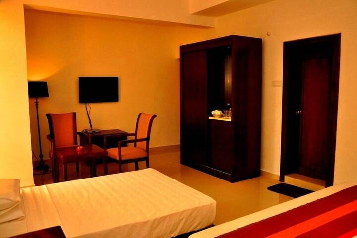 Room 3 of 18