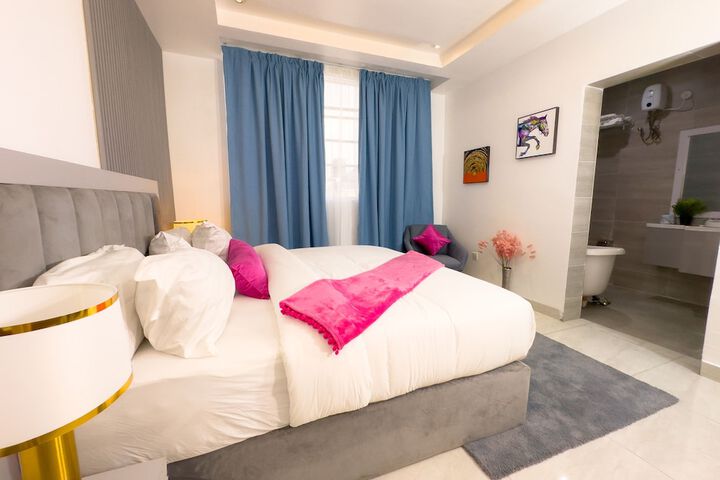 Room 9 of 36