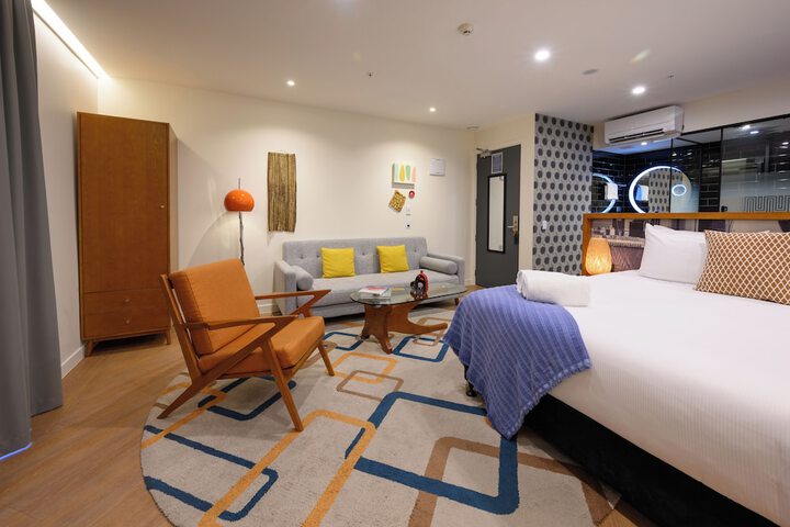 Room 15 of 72