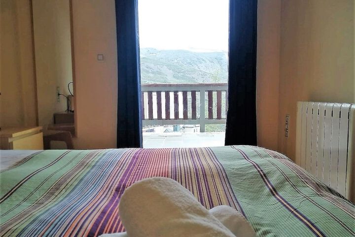 Room 2 of 349