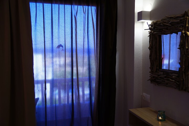 Room 5 of 84