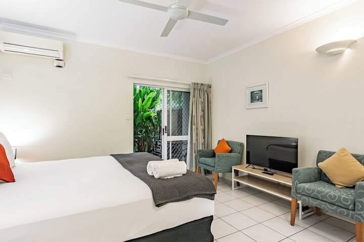 Room 3 of 47