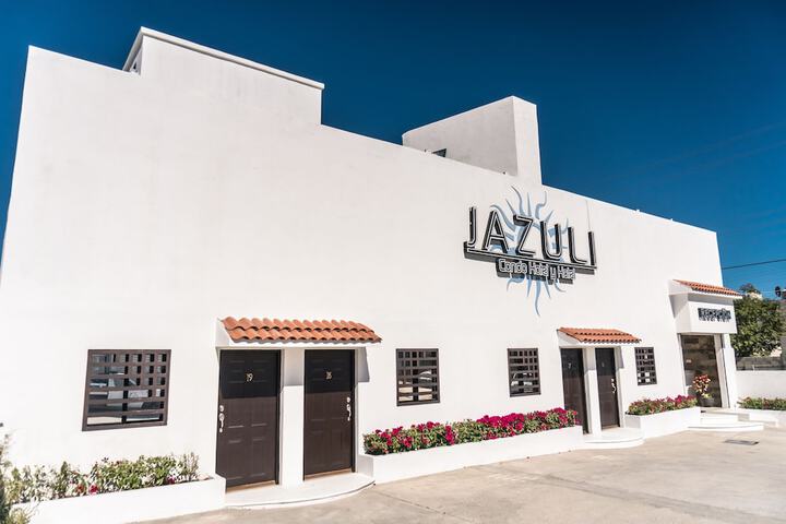 Exterior of Capital O Hotel Jazuli
