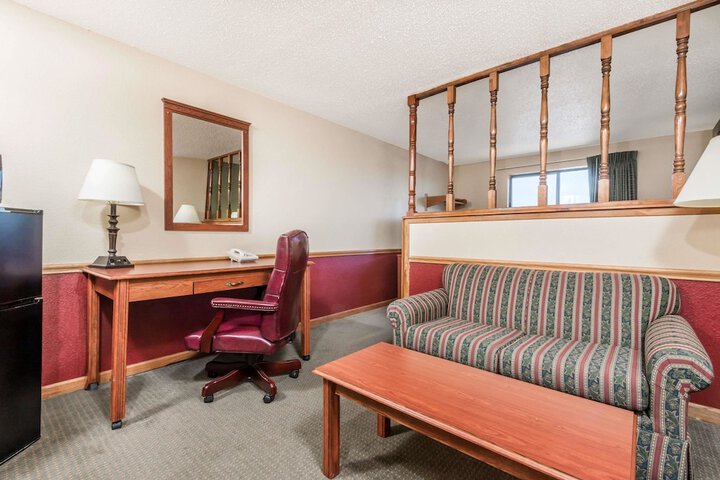 Room 8 of 45