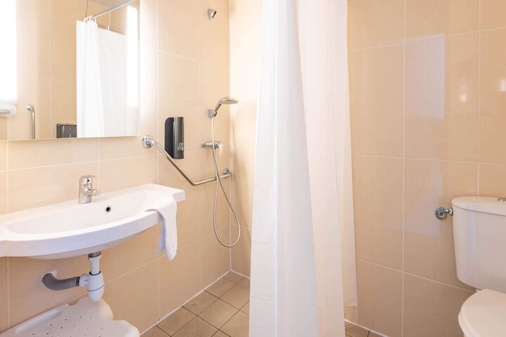 Clean Restrooms