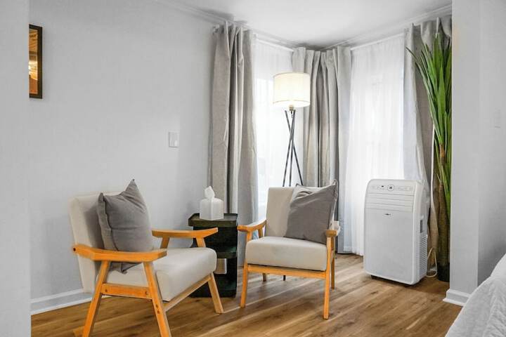 Room 53 of 94
