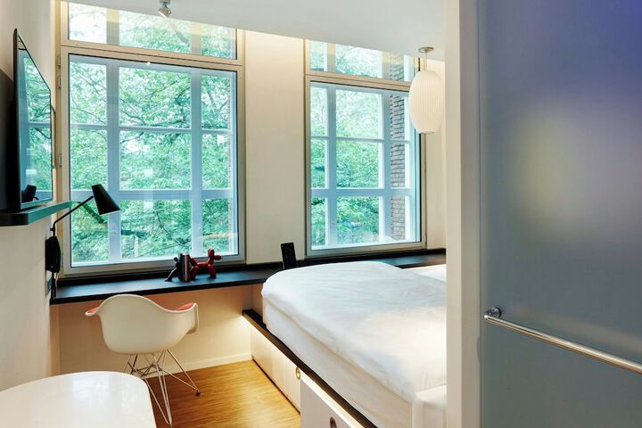 Room 22 of 60
