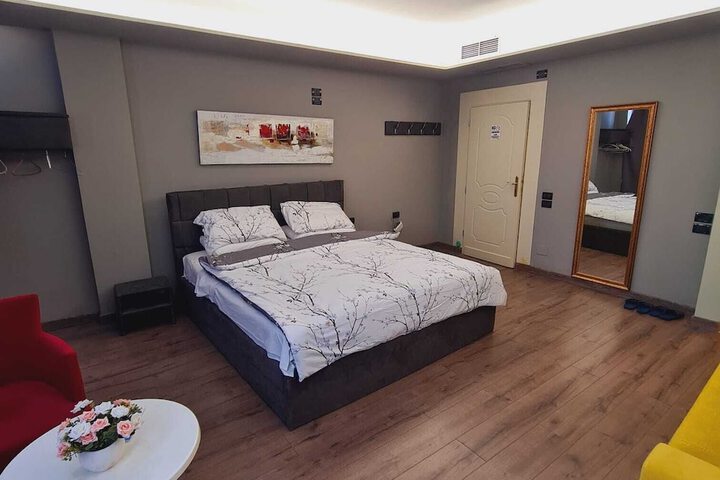 Room 2 of 11