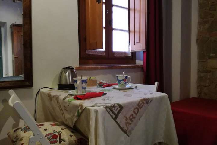 Dining 16 of 38