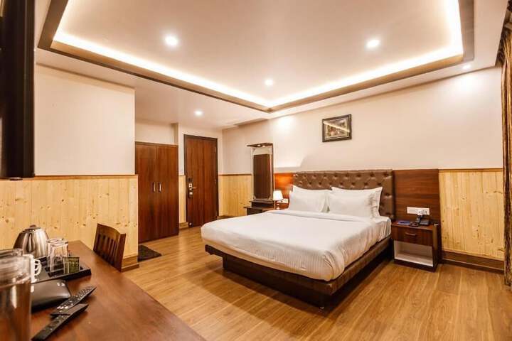 Room 8 of 47