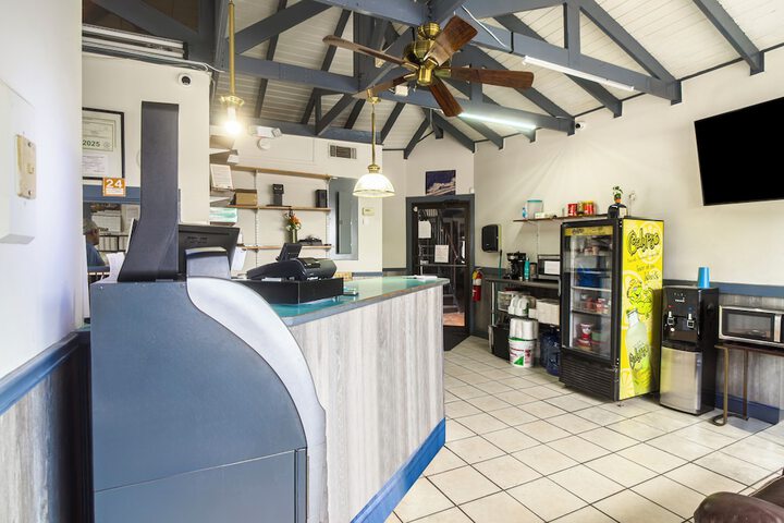 Hotel Interior 8 of 64