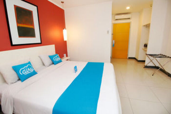 Room 13 of 23