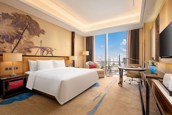 Room 15 of 60