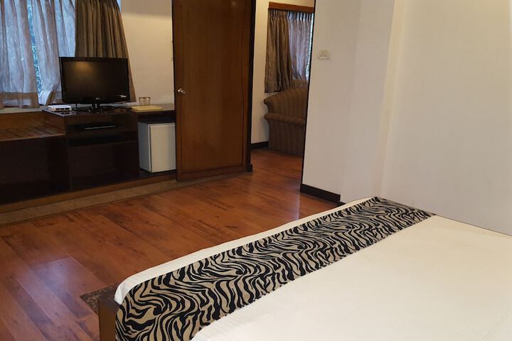 Room 18 of 77