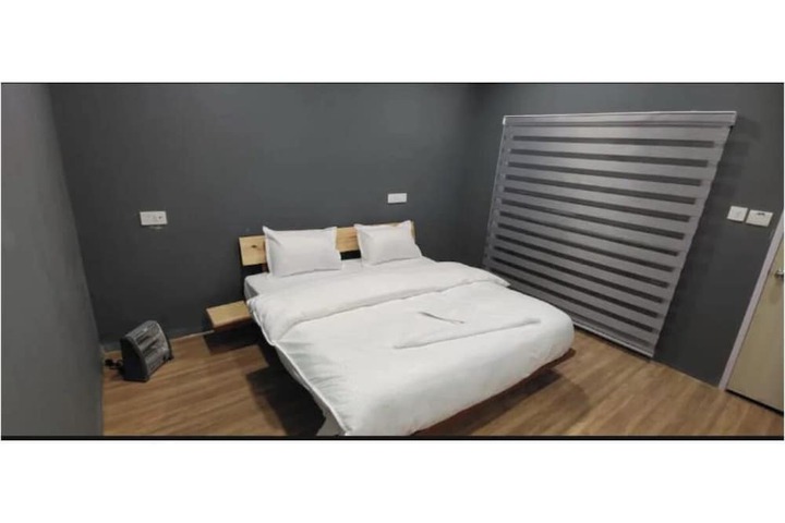 Room 2 of 15