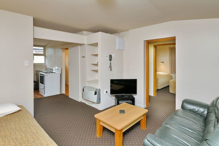 Room 35 of 64