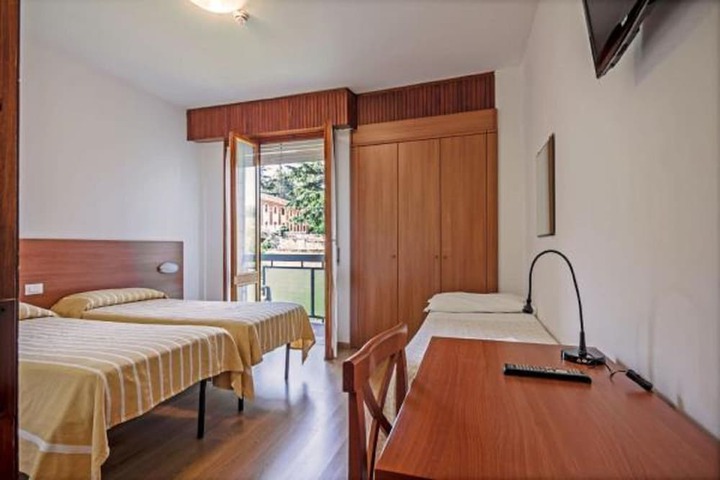 Room 10 of 57