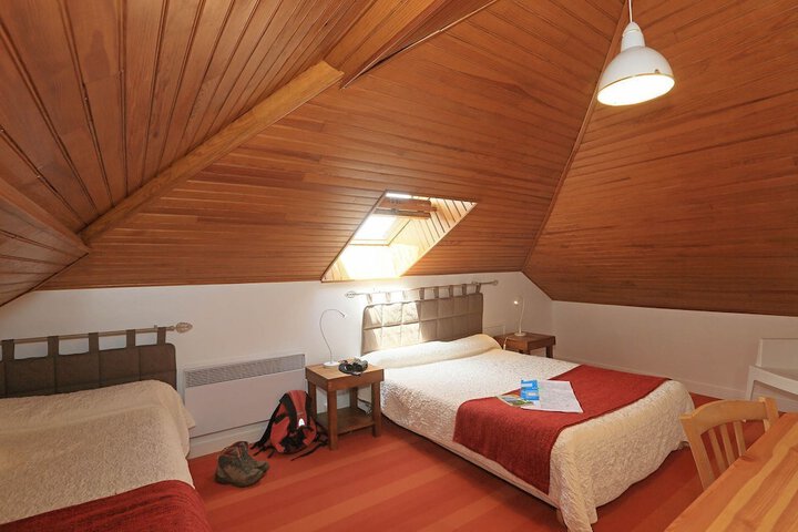 Room 7 of 19