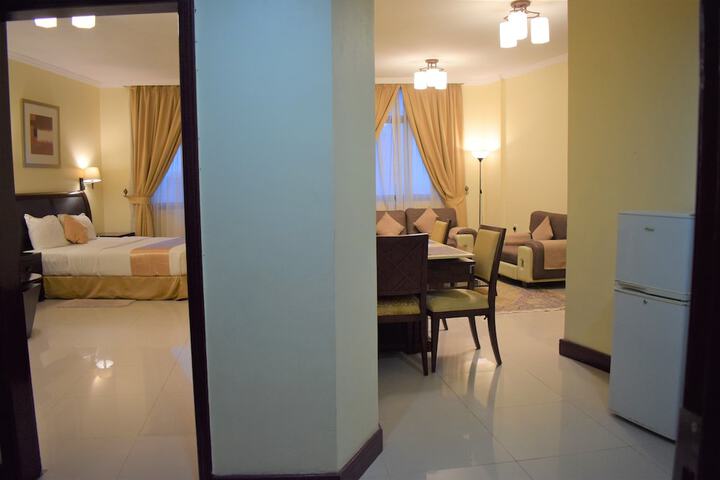 Room 52 of 61