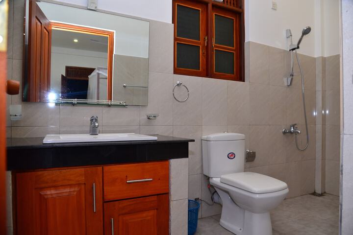 Room 15 of 22