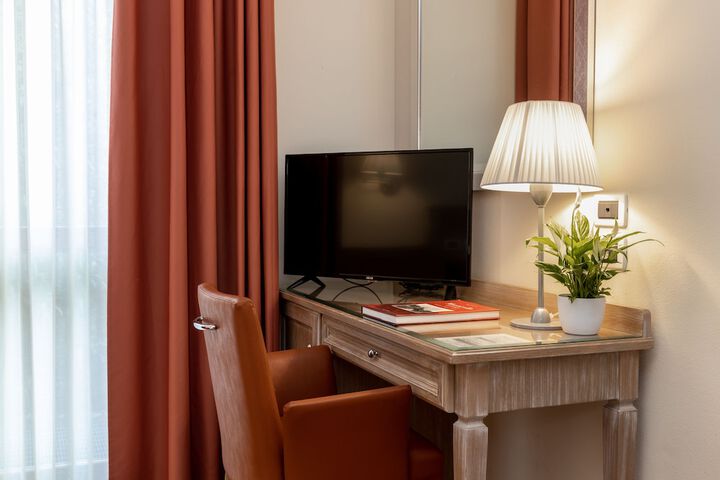 Room 15 of 59