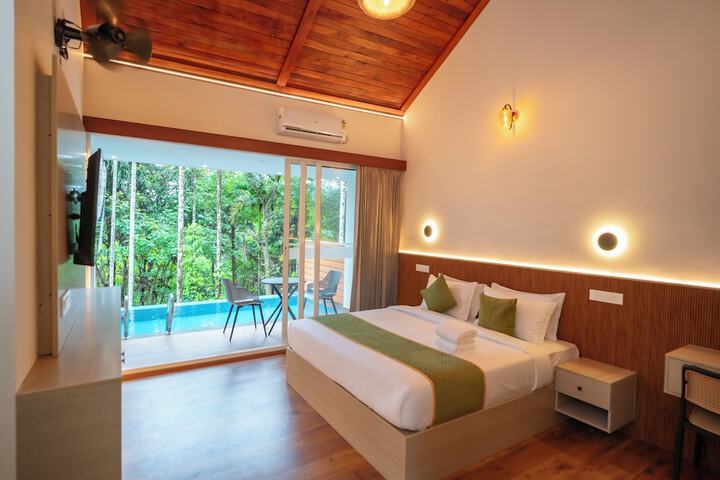 Room 15 of 29