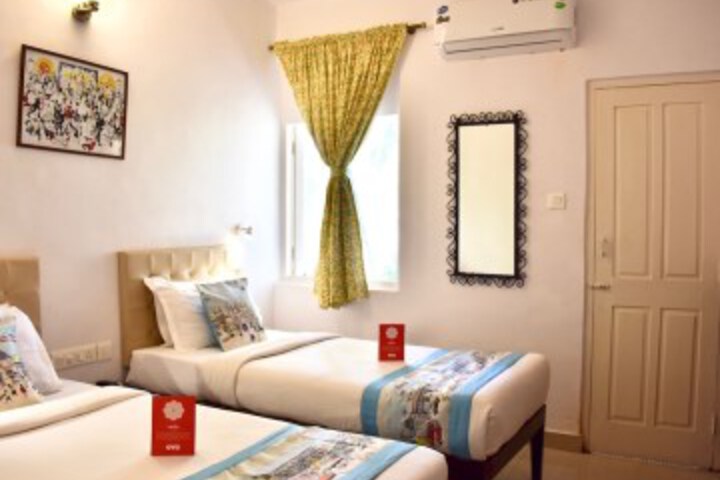 Room 9 of 44
