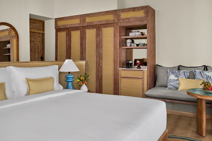 Room 17 of 58