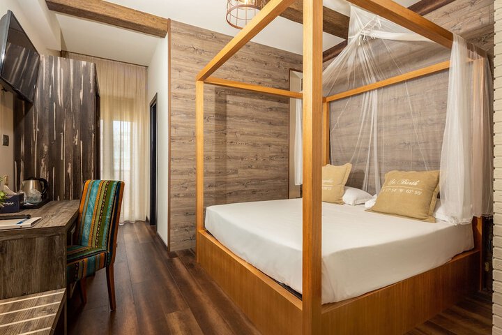 Room 20 of 90