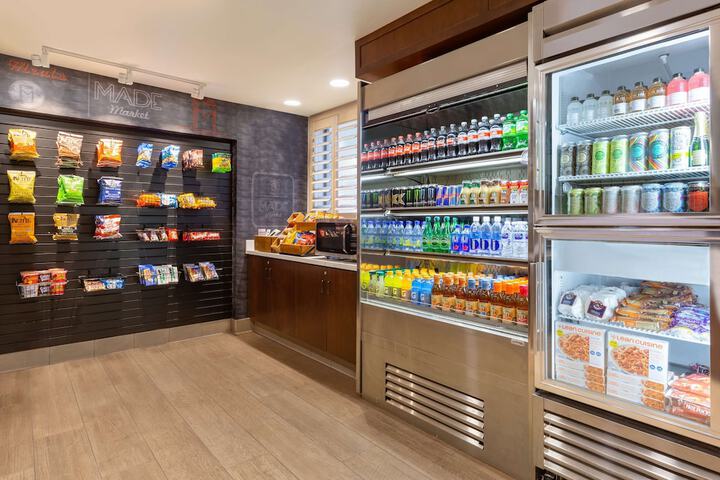 Snack bar