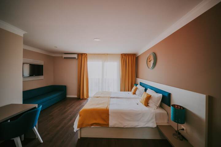 Room 18 of 51