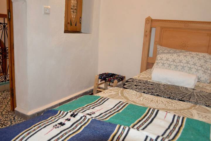 Room 6 of 13