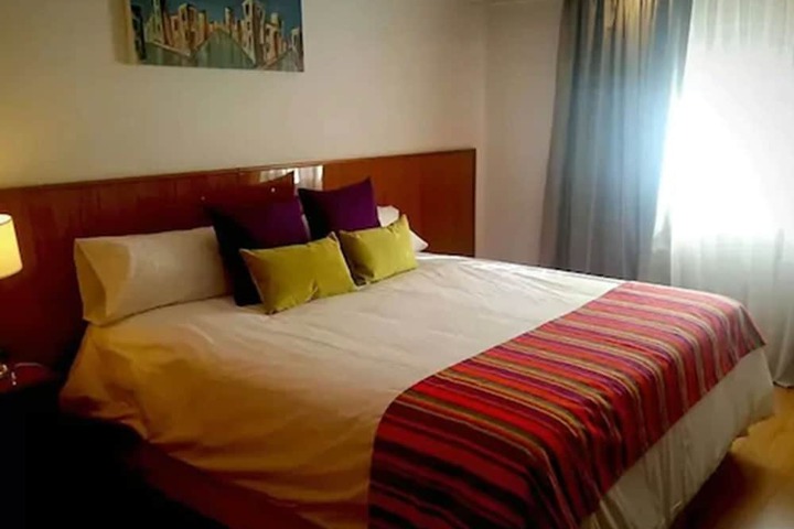 Room 4 of 41
