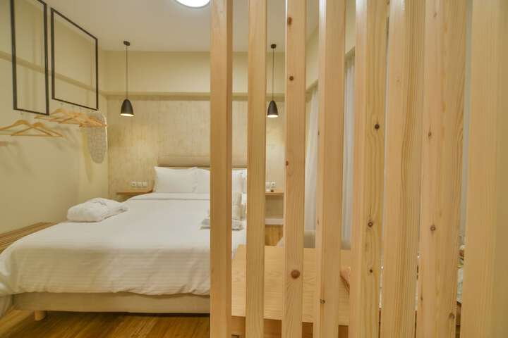 Room 30 of 100