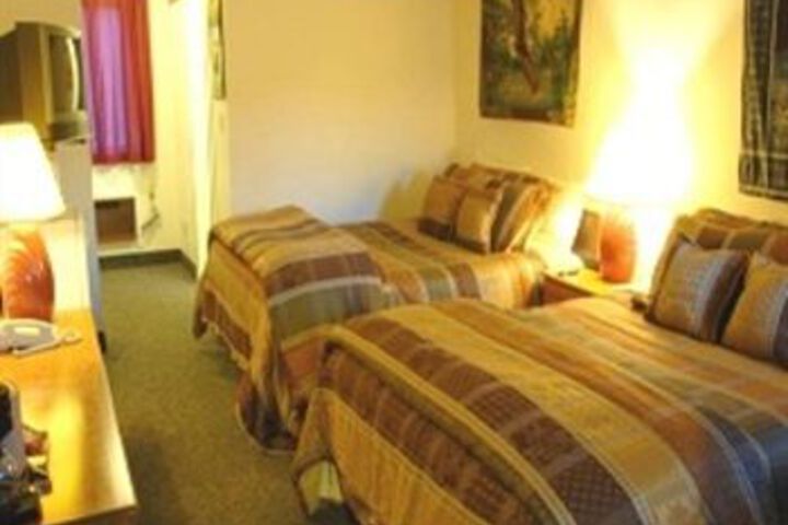 Room 3 of 3