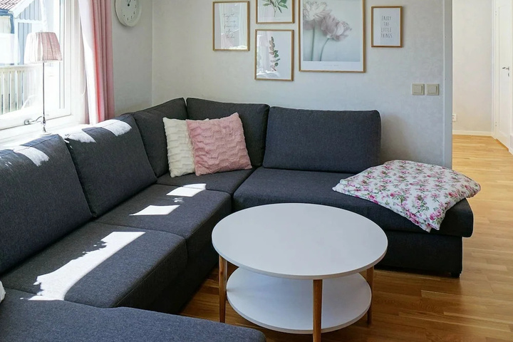 Room 5 of 15