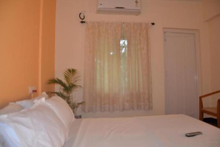 Room 5 of 23