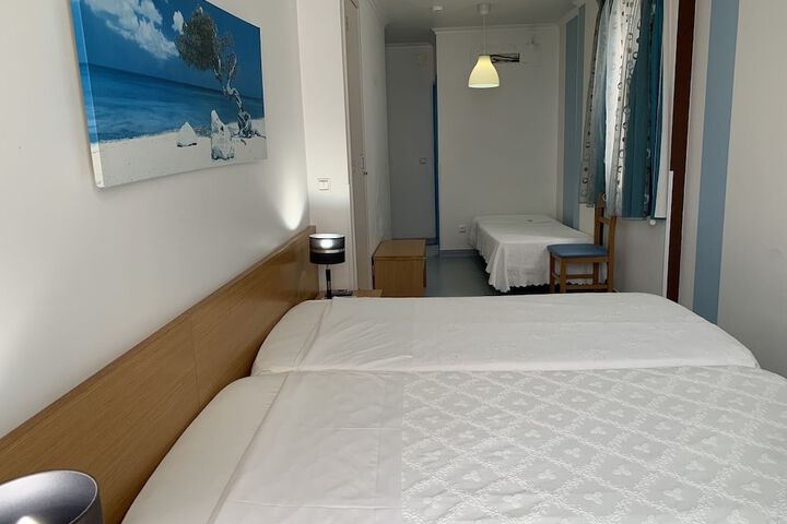 Room 46 of 85