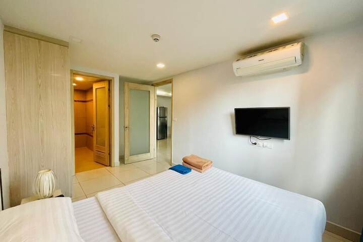 Room 8 of 56