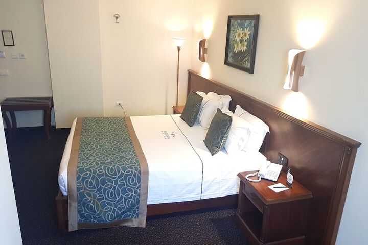 Room 19 of 64