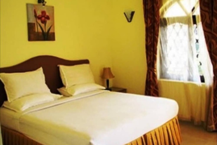 Room 5 of 62