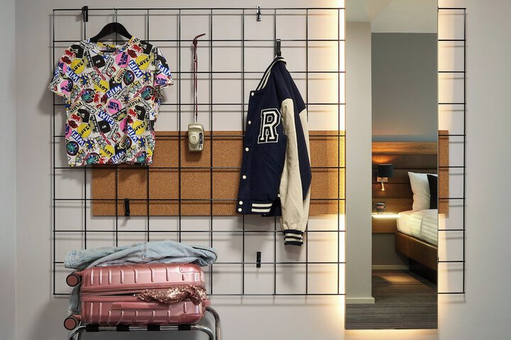 Room 13 of 45