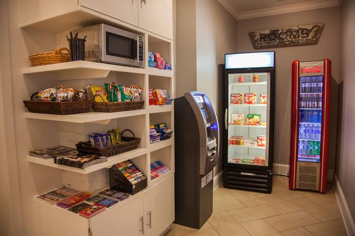 Snack bar