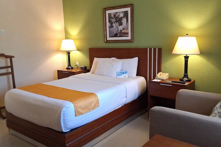 Room 16 of 49