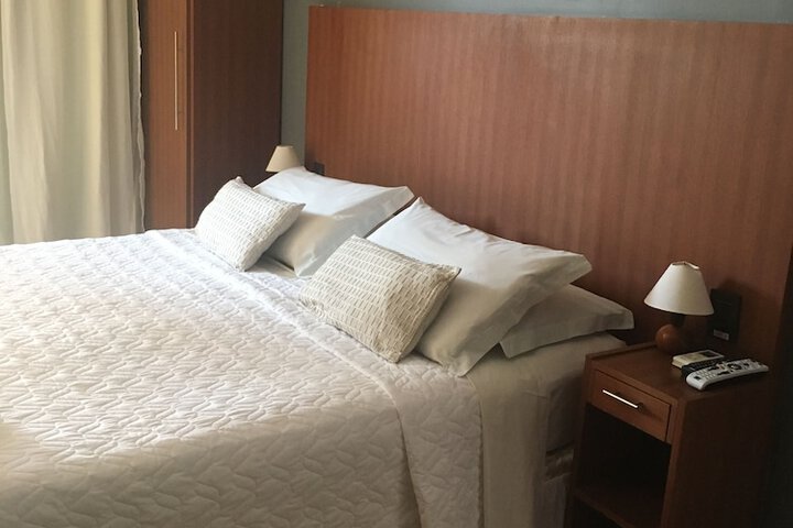 Room 3 of 50
